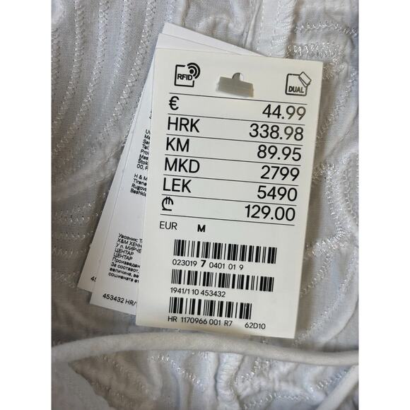 NWT H&M White Summer Top Floral Embroidered Criss Cross Back Thin M - Picture 4 of 10